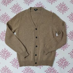 Uniqlo Lambswool V Neck Cardigan